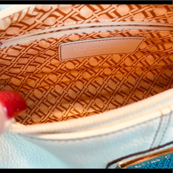 🌸 WHITE CROSSBODY🌸 SOFT!! Tiganello - Picture 6 of 8